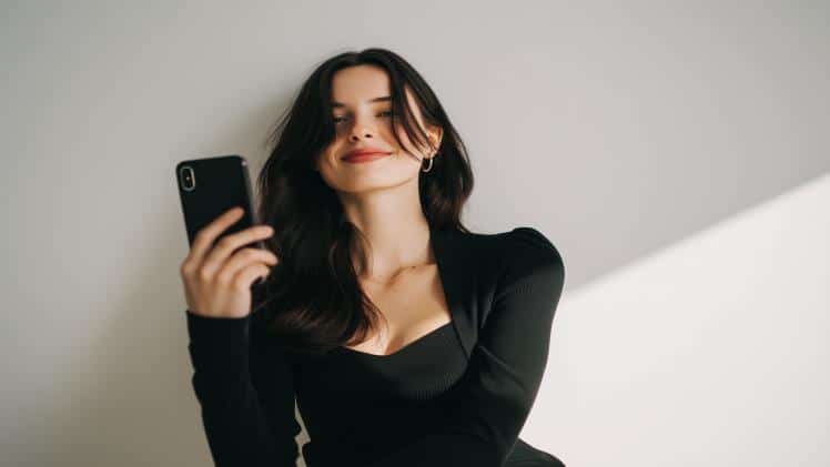 What is random chat from the perspective of modern web dating